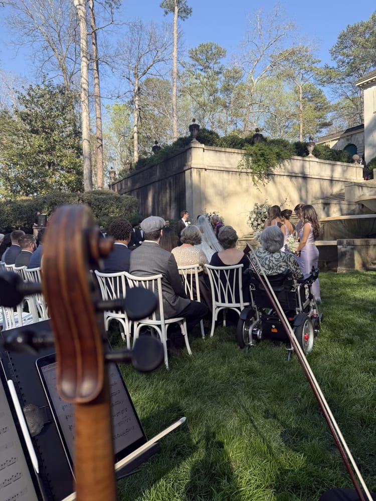 Lumina musician performing at a wedding ceremony at Swan House, Buckhead